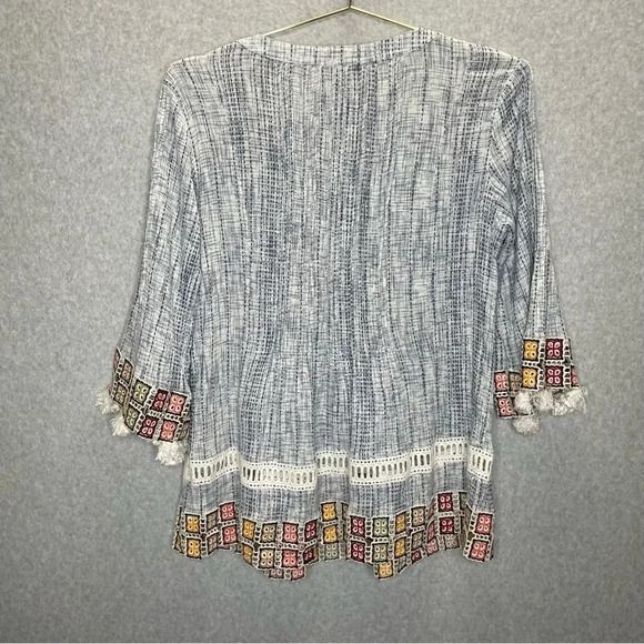 John • Mark Tassle Tie Notch Neck Granny Square Tunic Top - Picture 6 of 6